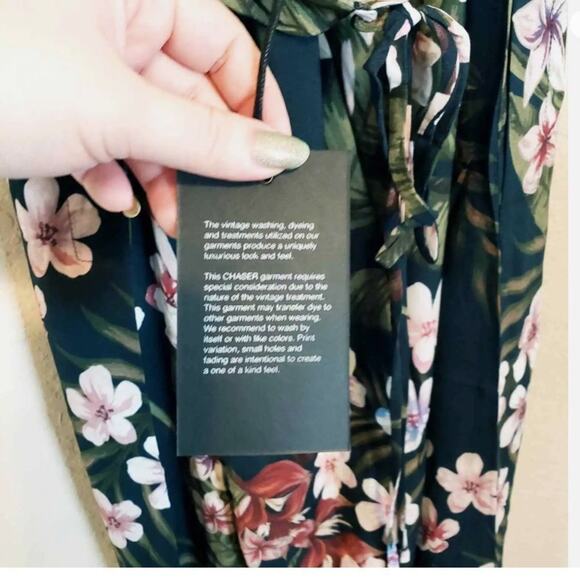 Chaser Floral Ruffle Front Tie Back Maxi Dress, Size Medium New with Tag - Picture 9 of 15